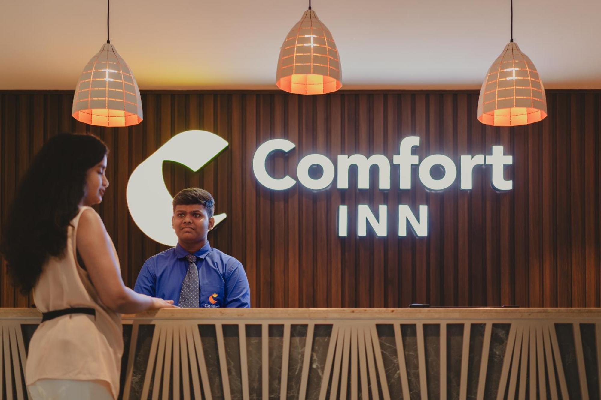 Comfort Inn Elite Jua Zewnętrze zdjęcie