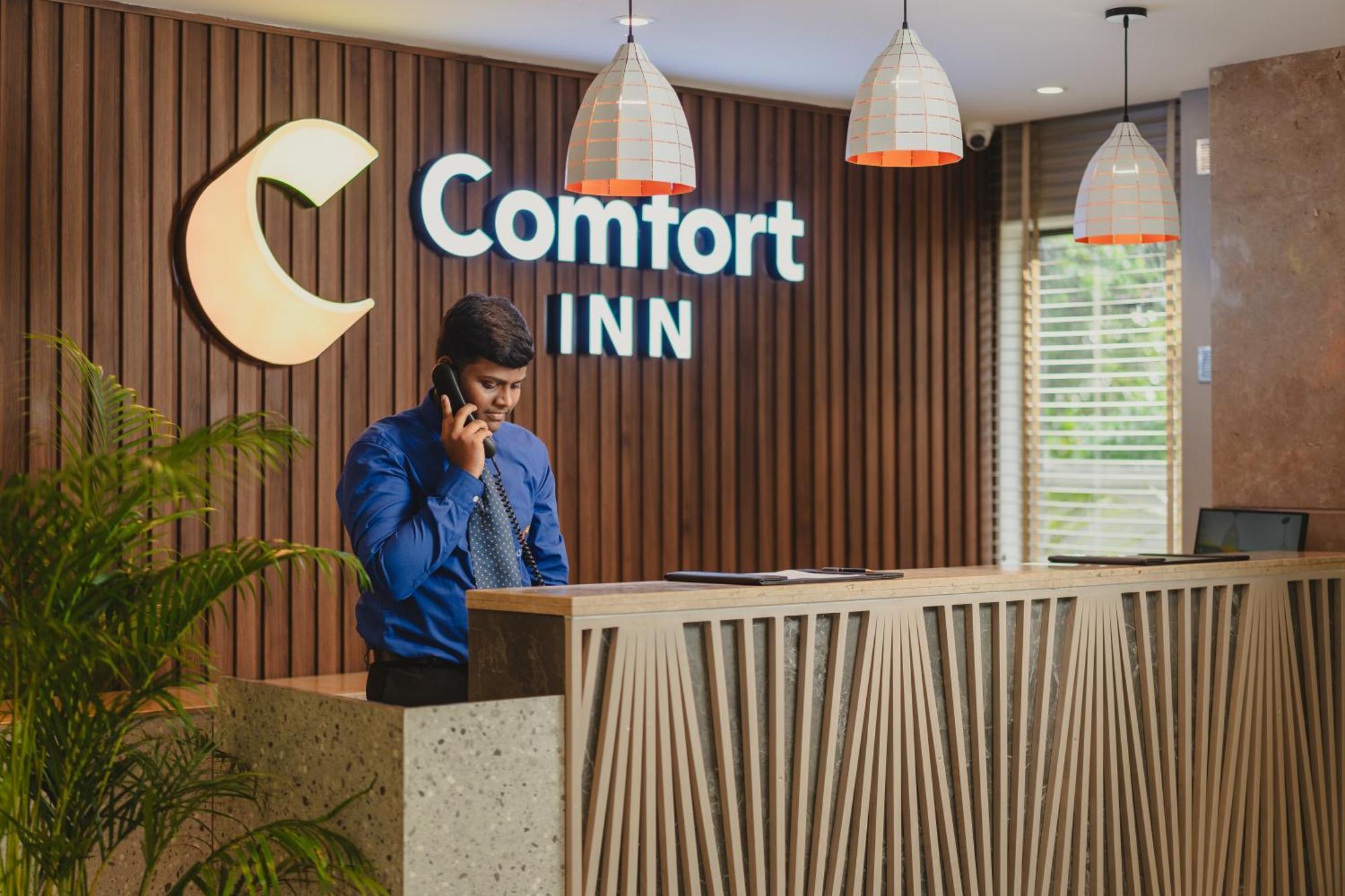 Comfort Inn Elite Jua Zewnętrze zdjęcie